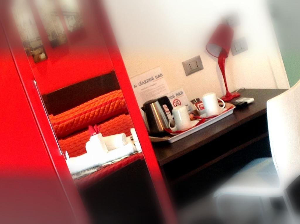 Ai Giardini Rooms -Vicino Ospedale Borgo Trento E Centro Storico Verona Zimmer foto