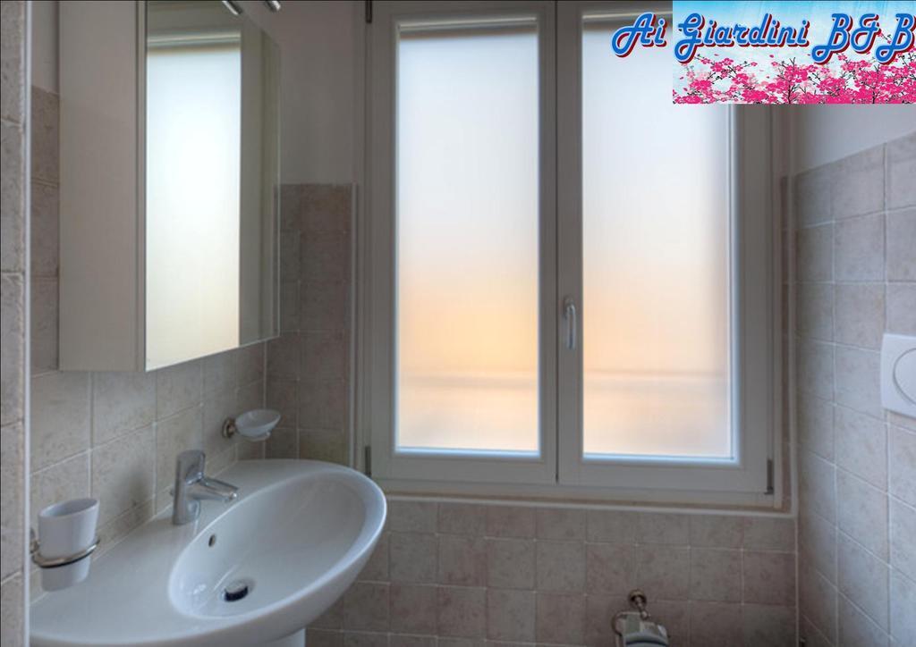 Ai Giardini Rooms -Vicino Ospedale Borgo Trento E Centro Storico Verona Zimmer foto