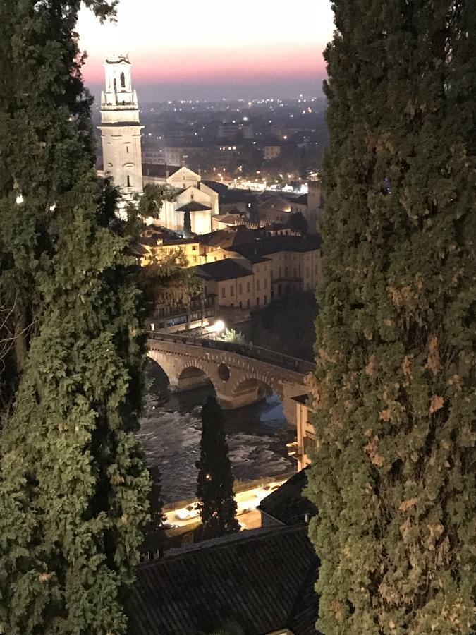 Ai Giardini Rooms -Vicino Ospedale Borgo Trento E Centro Storico Verona Exterior foto